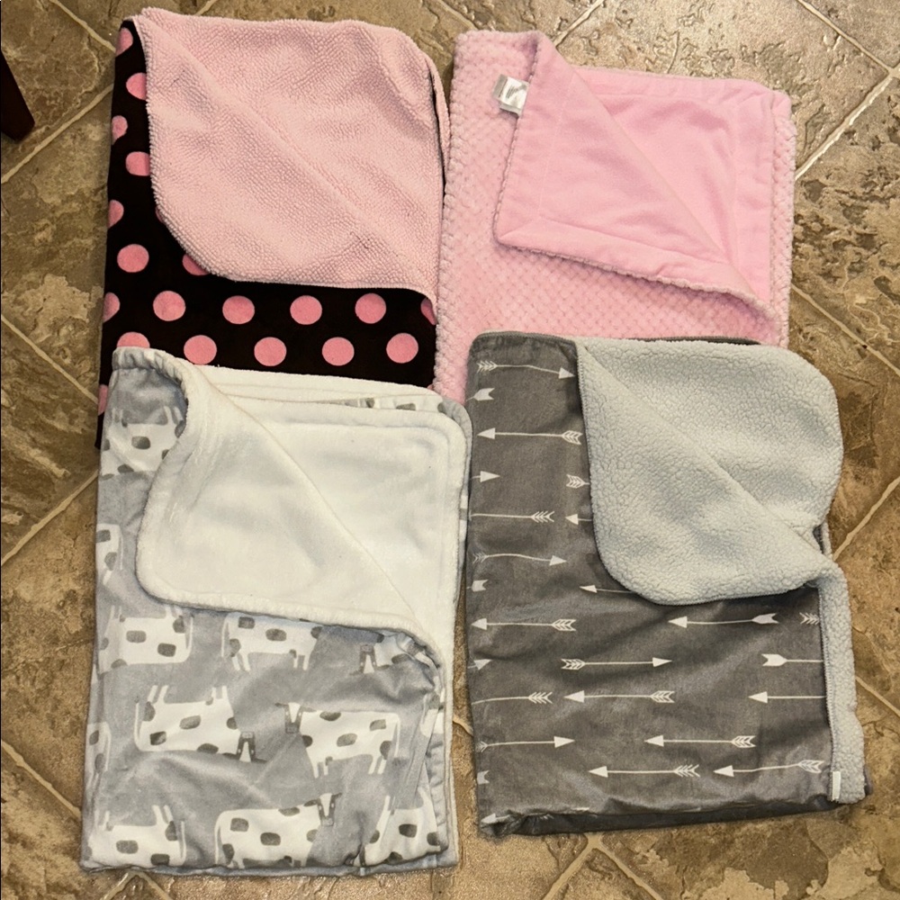 Carter's Kids Blanket Set - Pink, Black, Gray, White